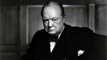 https://uncatolicoperplejo.com/victory-sign-el-mudra-de-winston-churchil/