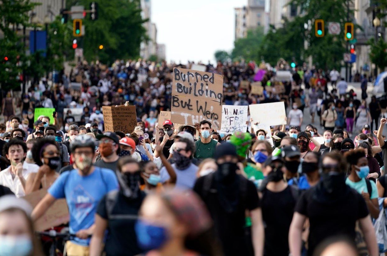 revoluciones cllejeras, Great reset, cachorros de la masonería, los nikilistas de Pike --- https://uncatolicoperplejo.com/wp-content/uploads/2023/01/Revoluciones-callejeras-los-chicos-de-la-masoneria-3b.jpg