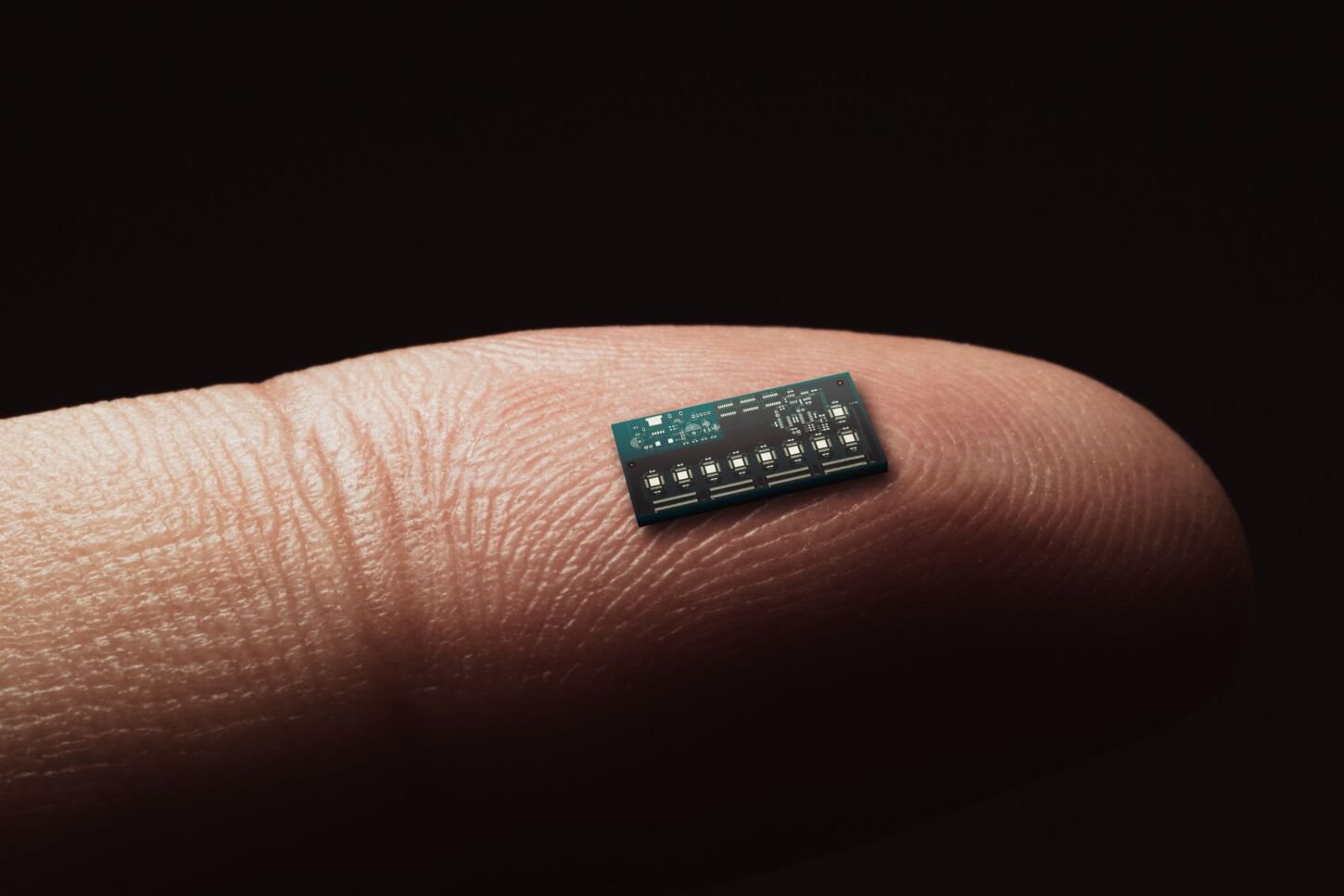 https://www.alertadigital.com/2022/01/11/el-desarrollador-de-los-microchips-para-portar-el-historial-de-vacunas-afirma-que-la-gente-tiene-que-aceptarlos-nos-guste-o-no/