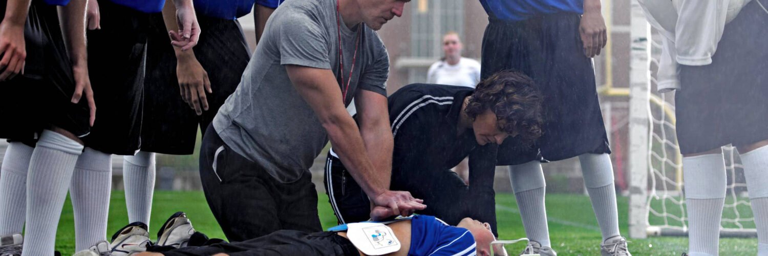 Arritmia y paro cardíaco en joven jugador de fútbol.