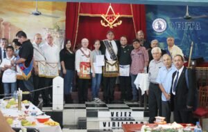 Niños. Masonería. Logias.