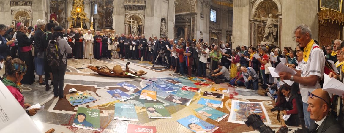 Berglogio. Prevost. Pachamama.