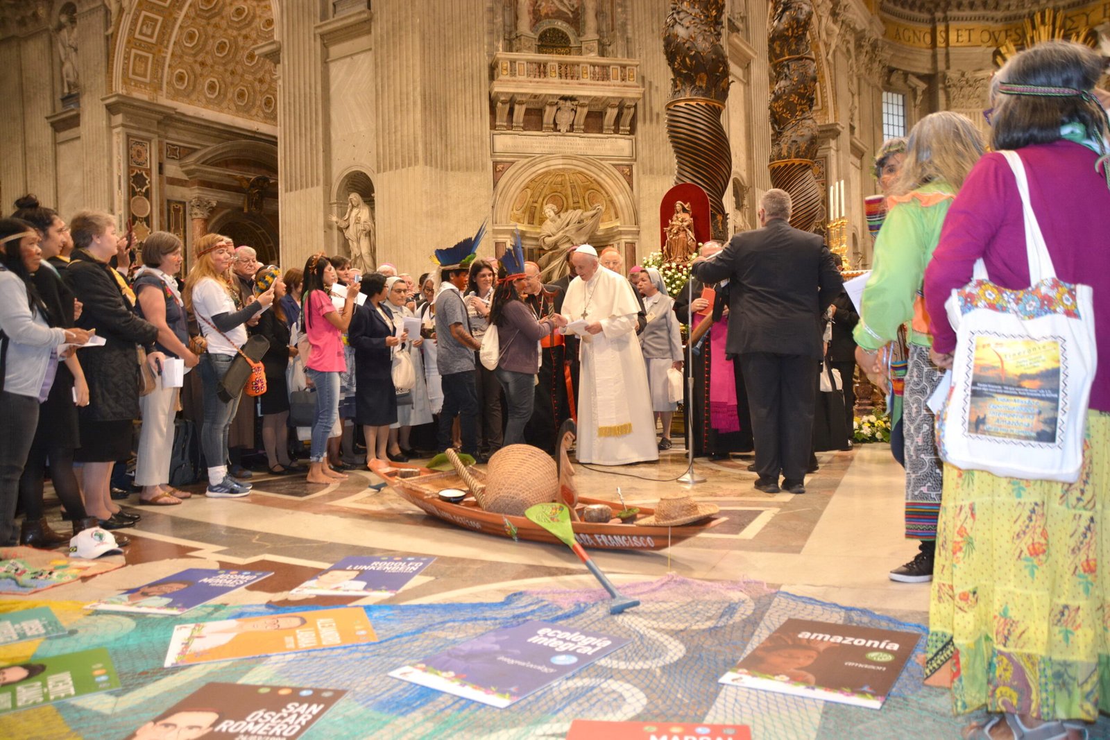 Berglogio. Prevost. Pachamama.