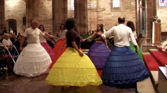 Esperpento televisado en la Iglesia de Torrelavega: homilía herética y bailes en el altar (15 ago.2026). https://infovaticana.com/2026/08/17/esperpento-televisado-en-torrelavega-homilia-heretica-y-bailes-en-el-altar/